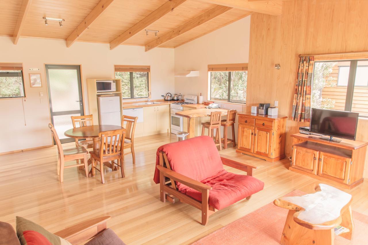 Tangiaro Retreat Villa Port Charles Luaran gambar